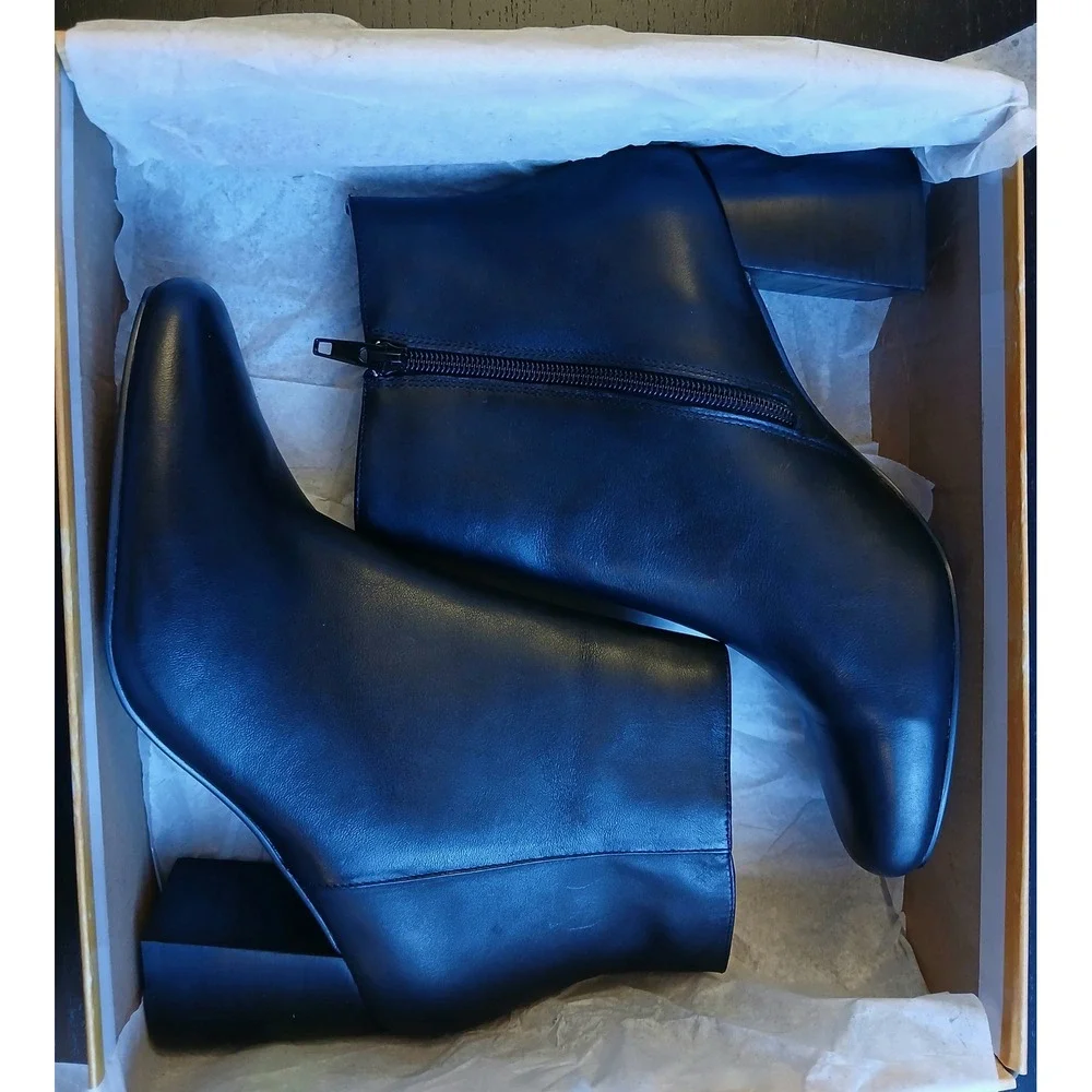 Bella Vita Wilma Black Leather Square Toe Block Heel Ankle Boots 8.5W 50-4002